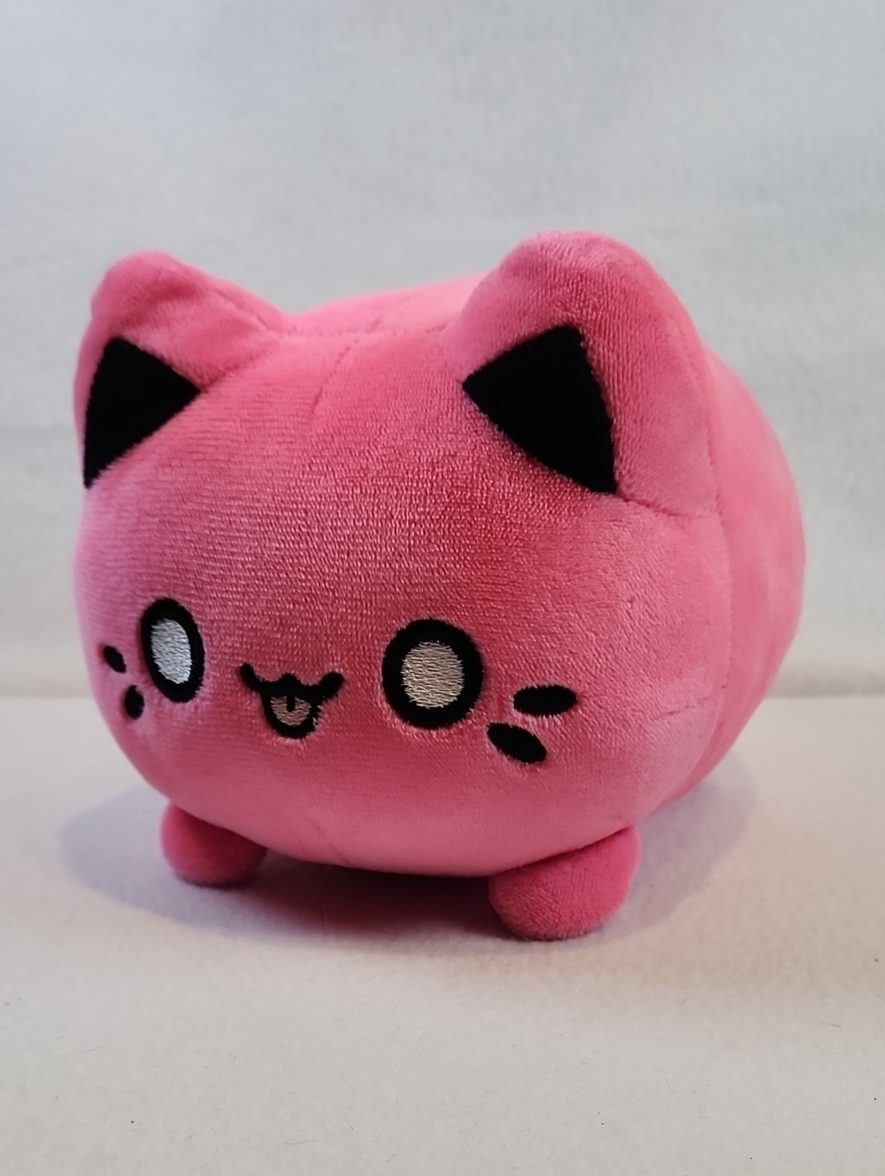 Aurora Pink Plush Tasty Peach 2023 with Embroidered Face - Cute Cuddle Buddy